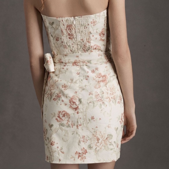 Gorgeous Victorian classy corset style mini - Picture 6 of 12